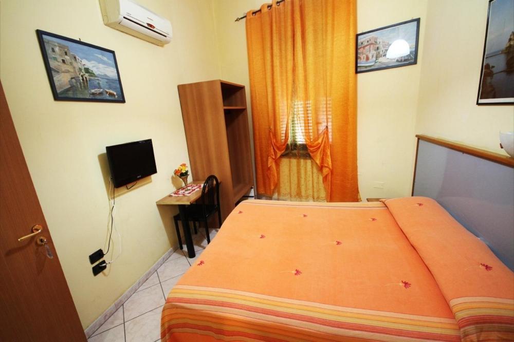 Casanova Hotel 2*